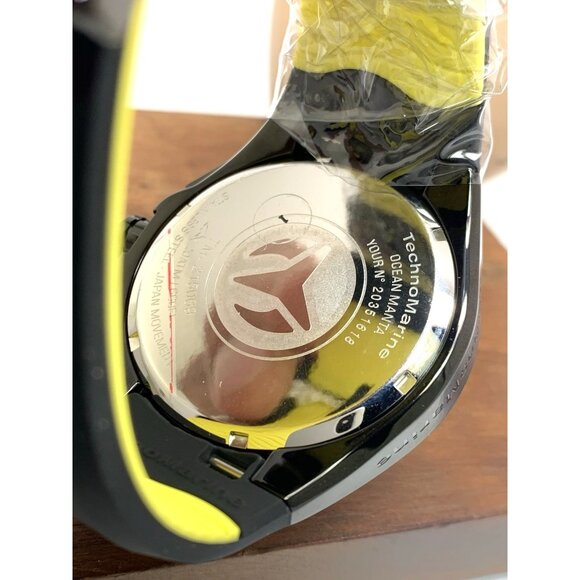 Technomarine Men's Watch TM-215069 Manta Chronograph Quartz Black Yellow Rubber - Picture 7 of 15